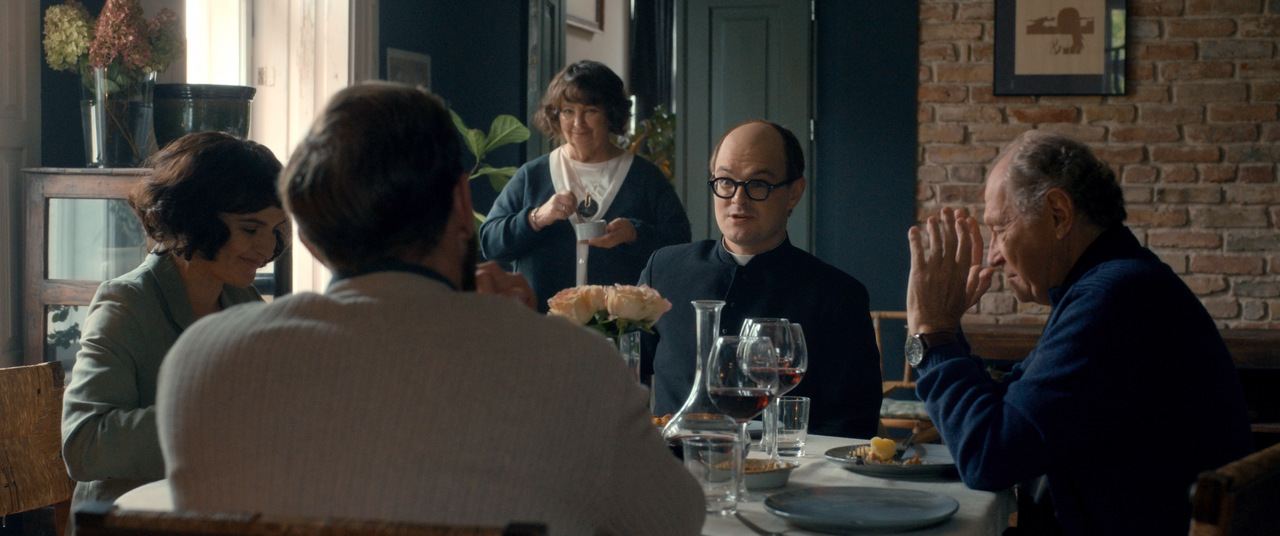 Johnny - teaser filmu. Dawid Ogrodnik jako ks. Jan Kaczkowski